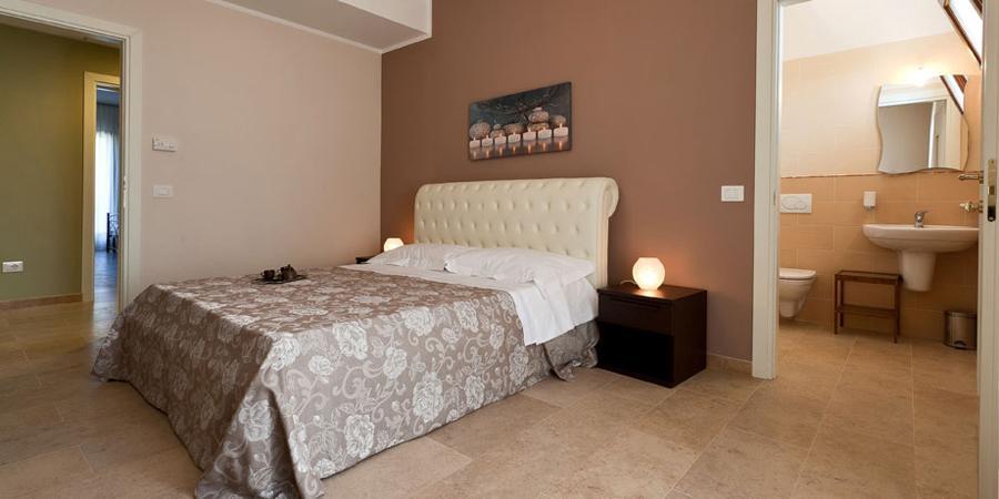 Hotel La Campana Casarano Luaran gambar